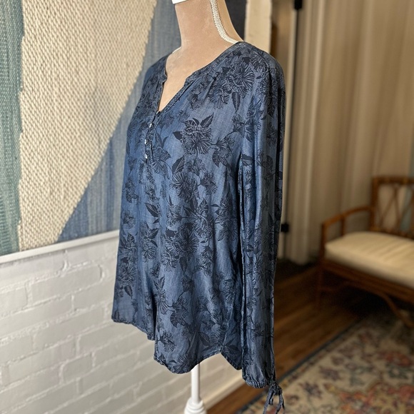 Liz Claiborne 100% Lyocell Dark Blue Floral Shirt with Balloon Sleeves - Picture 6 of 9
